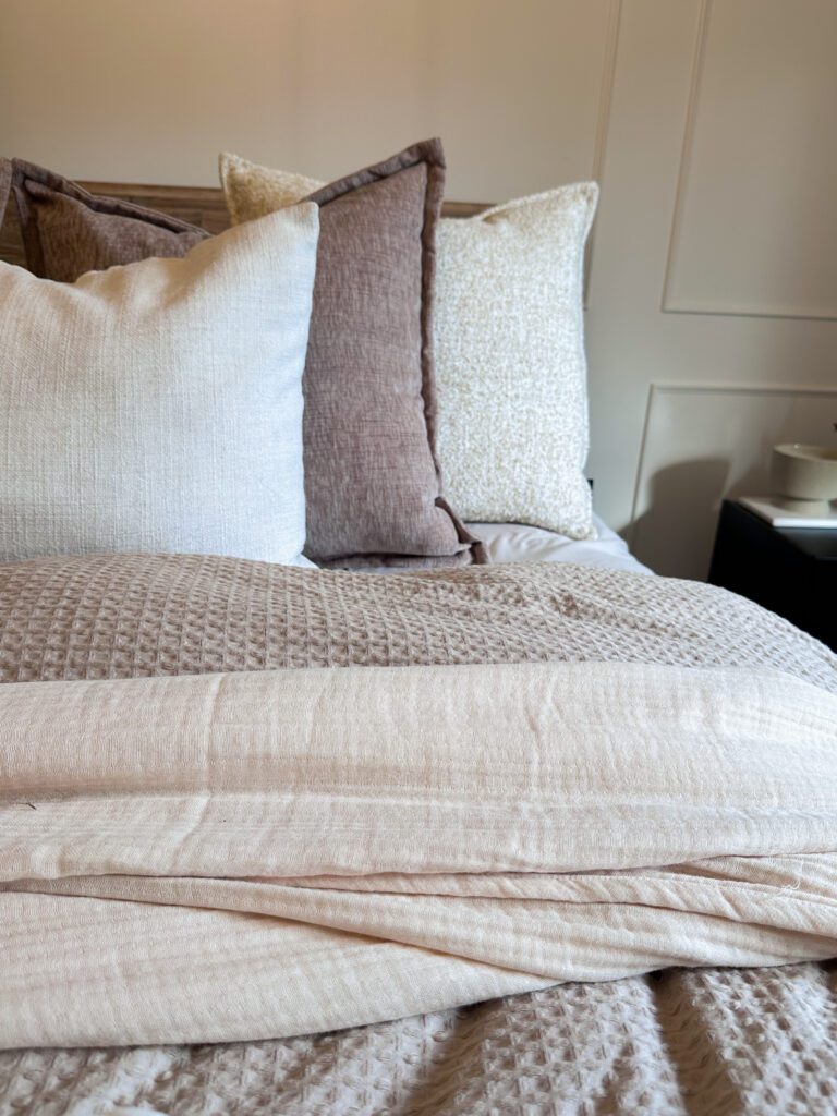 cozy neutral bedroom ideas