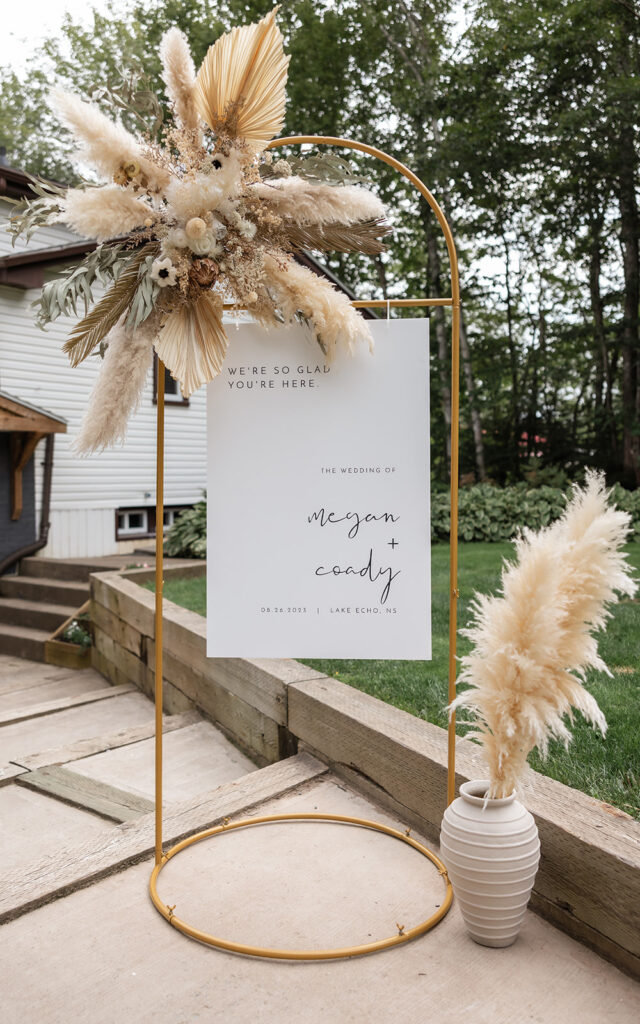diy welcome sign for wedding decorations