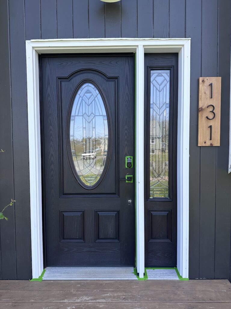 faux wood paint technique on front door- before photo