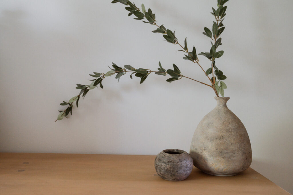 diy concrete vase
