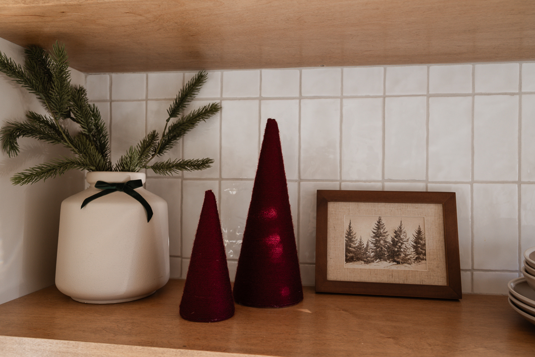 christmas decorating kitchen shelves