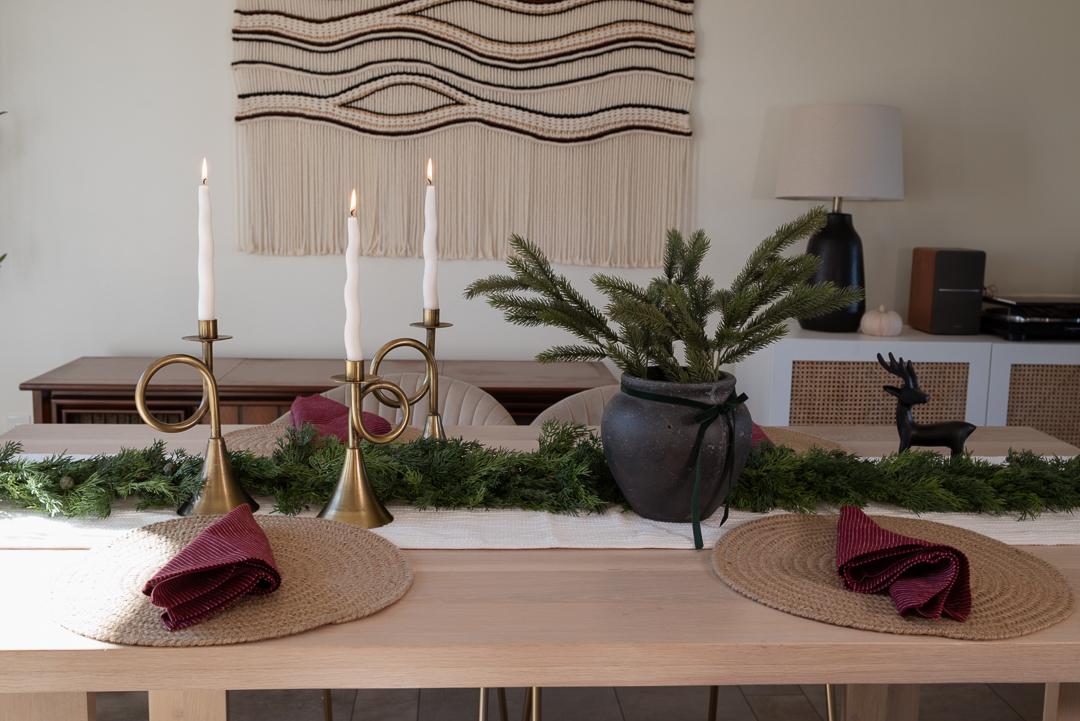 decorate dining table for christmas
