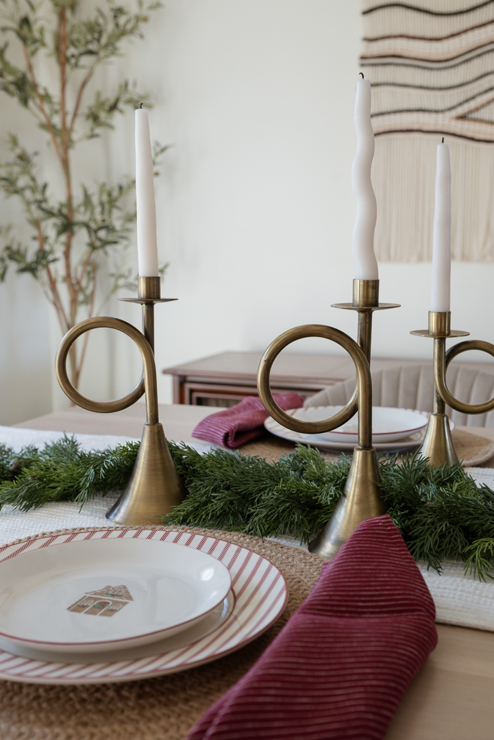christmas decoratings for dining table