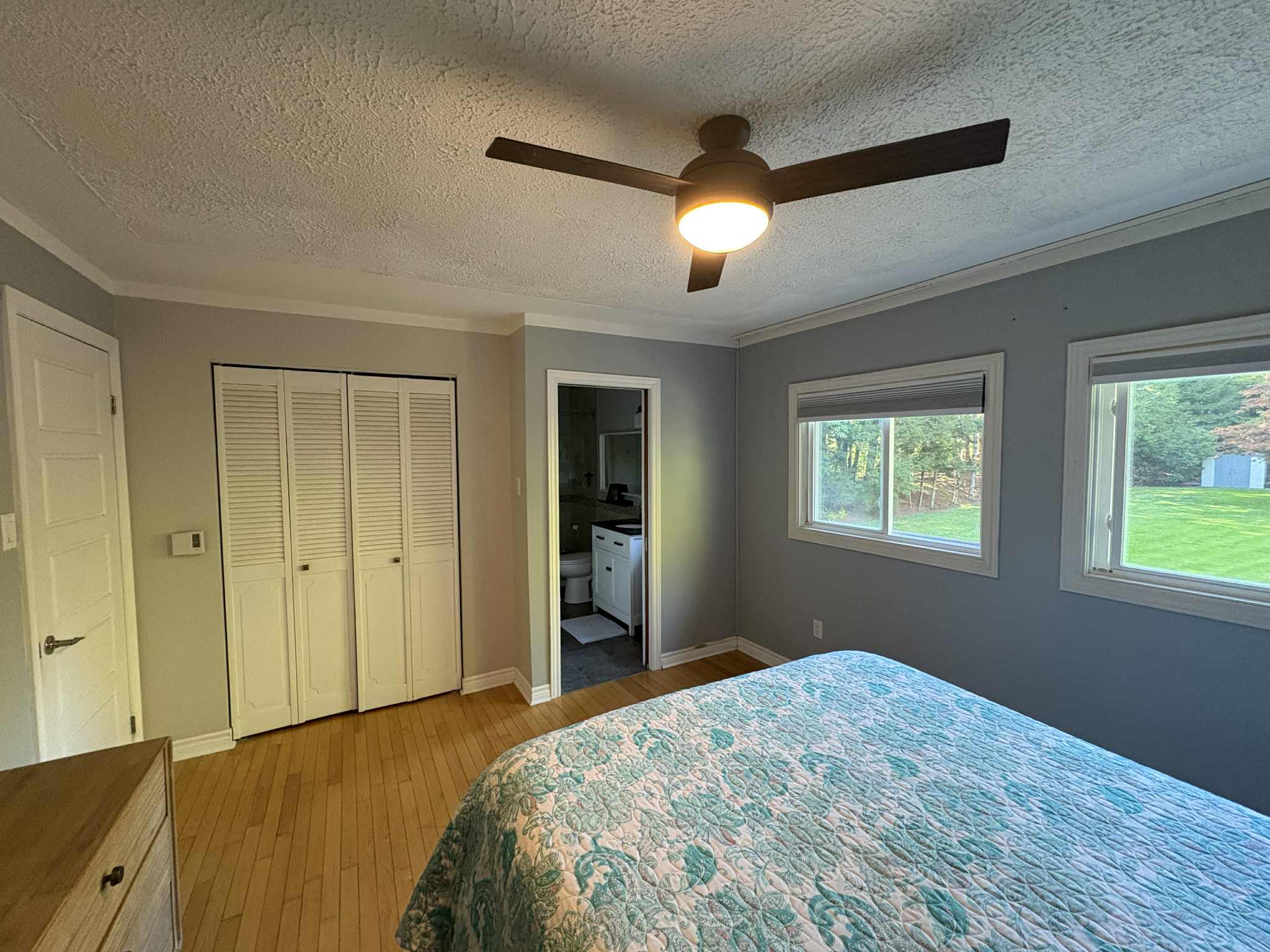 bedroom makeover: blue and neutral