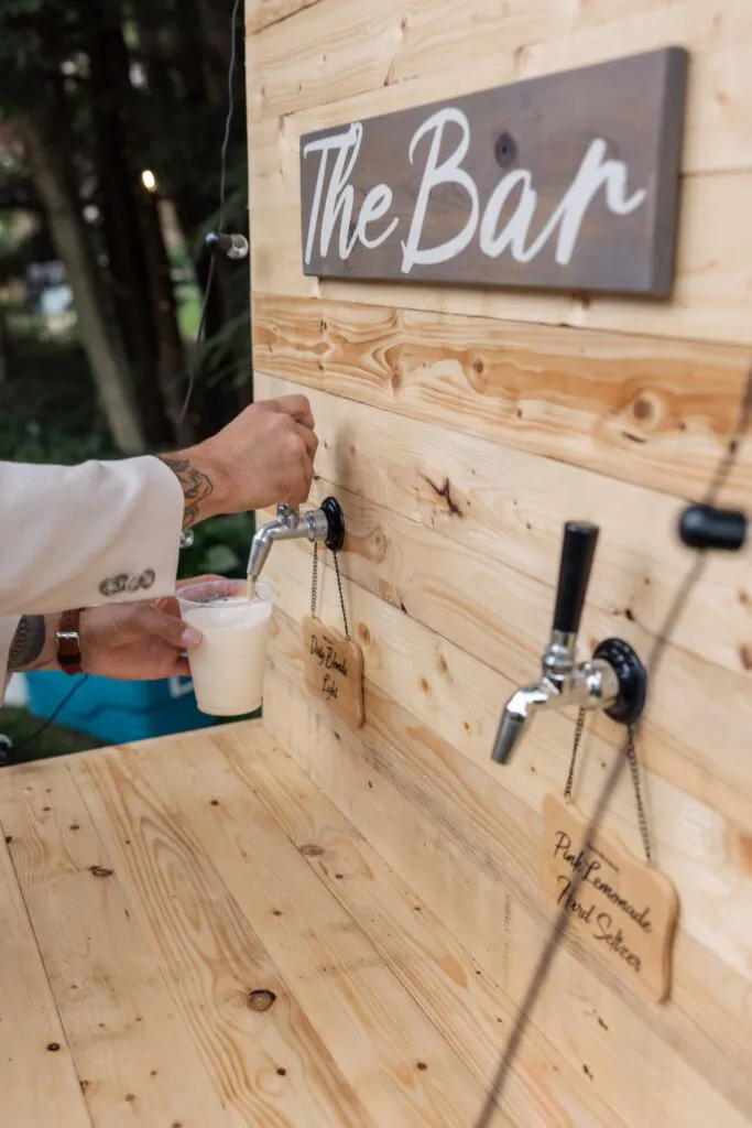 diy keg beer bar, wedding beer bar