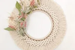 DIY macrame wreath, spring wreath ideas