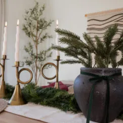 decorating dining table for christmas