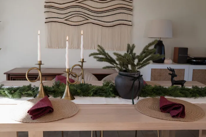 decorate dining table for christmas